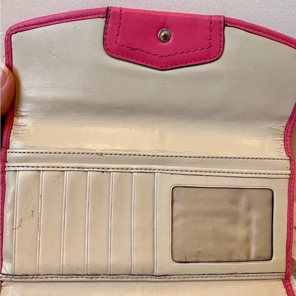 Beautiful Coach Pink & Tan Wallet - Picture 5 of 6